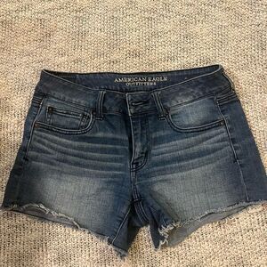 American Eagle shortie style shorts